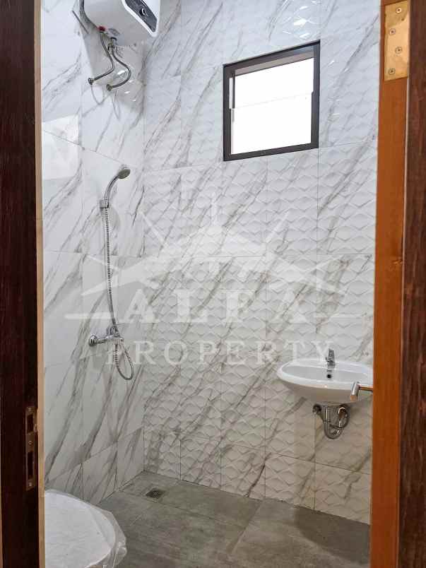 dijual rumah jalan ampera