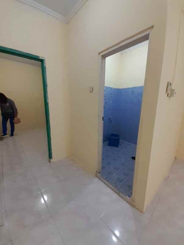 dijual rumah jalan angke indah