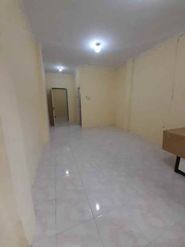 dijual rumah jalan angke indah