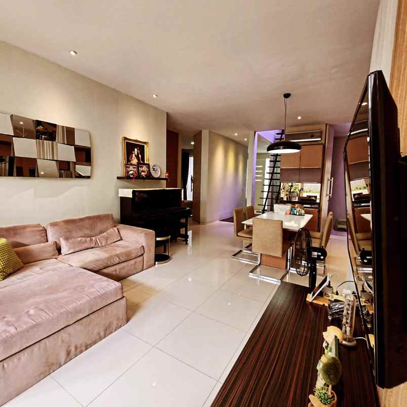 dijual rumah jalan citraland utama