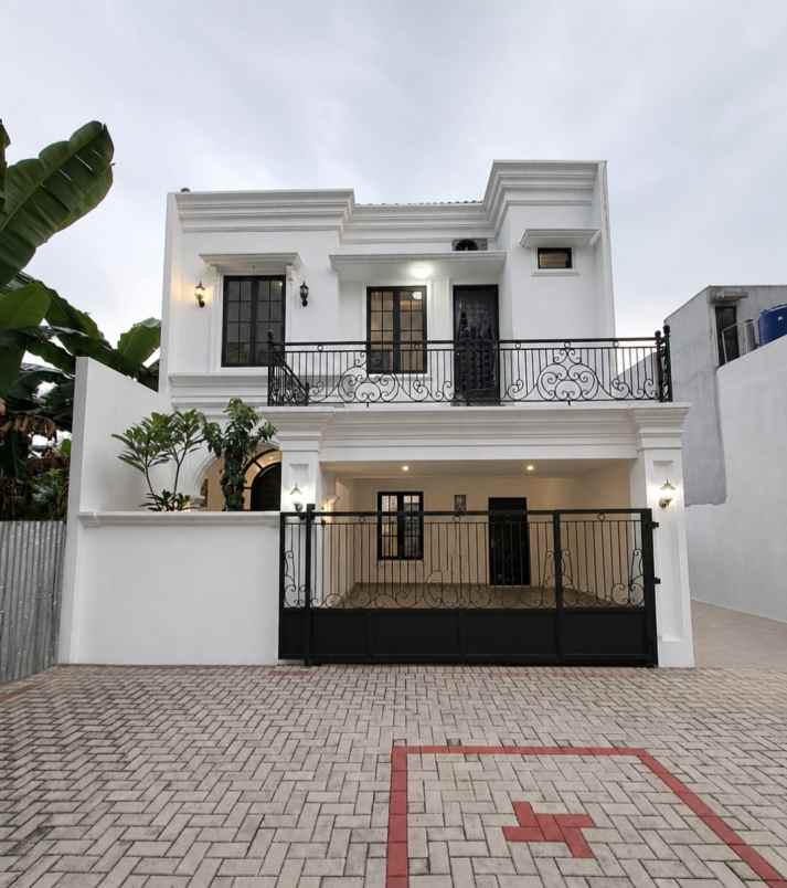 dijual rumah jalan desa putra srengseng