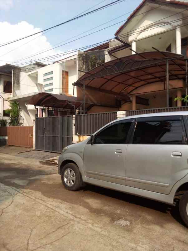 dijual rumah jalan gunung batu