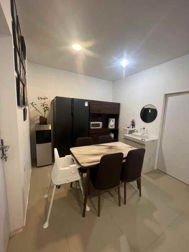 dijual rumah jalan kanguru