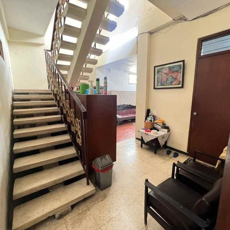 dijual rumah jalan kartini