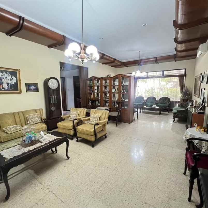 dijual rumah jalan kartini