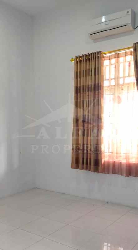 dijual rumah jalan karya baru