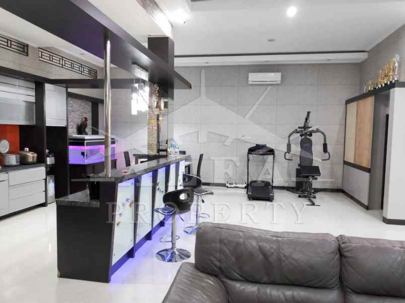 dijual rumah jalan karya baru