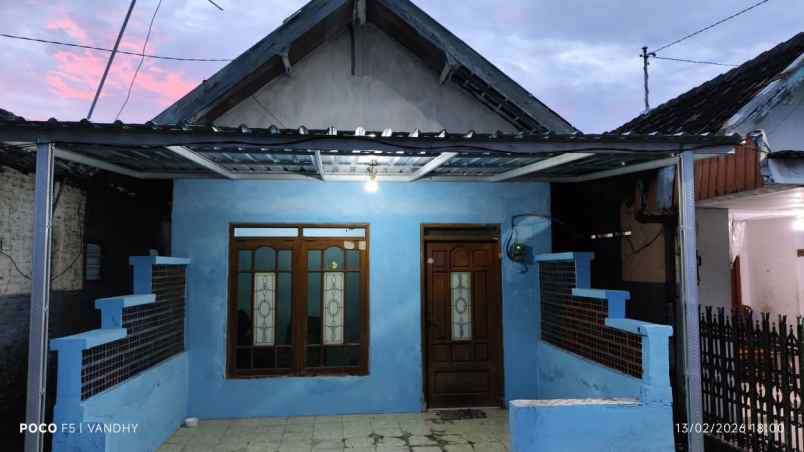 dijual rumah jalan kepiting no 46 rt 01