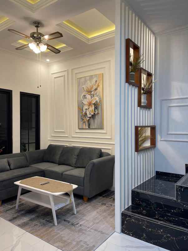 dijual rumah jalan raya bintaro cendrawasih