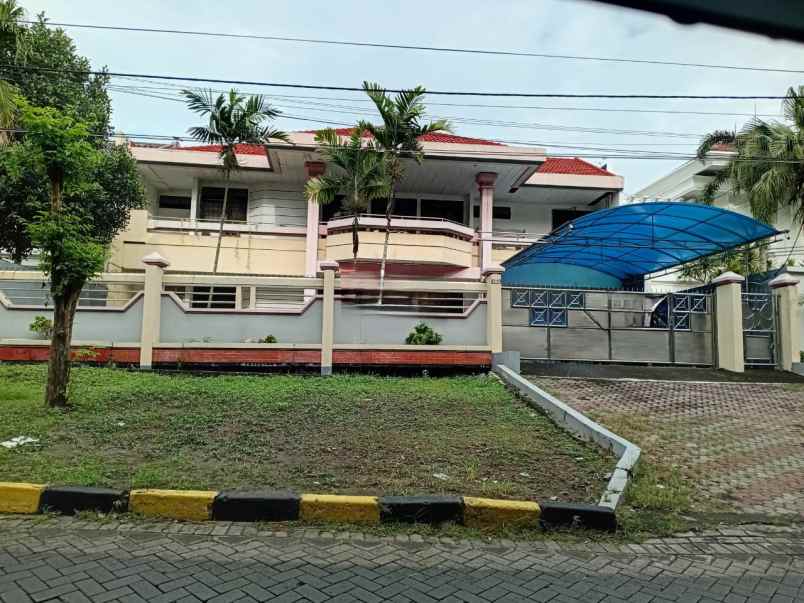 dijual rumah jalan raya darmo harapan