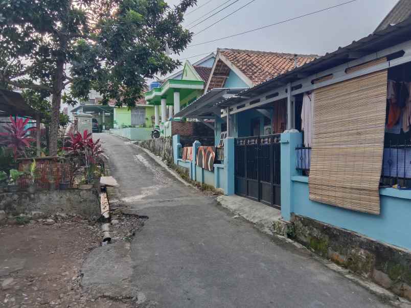 dijual rumah jalan raya imam bonjol