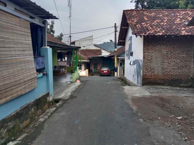dijual rumah jalan raya imam bonjol