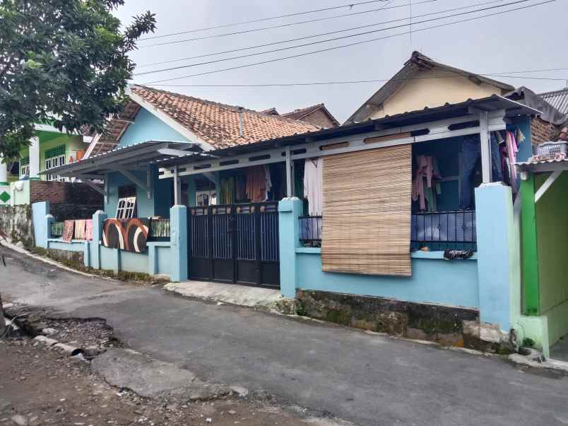 dijual rumah jalan raya imam bonjol