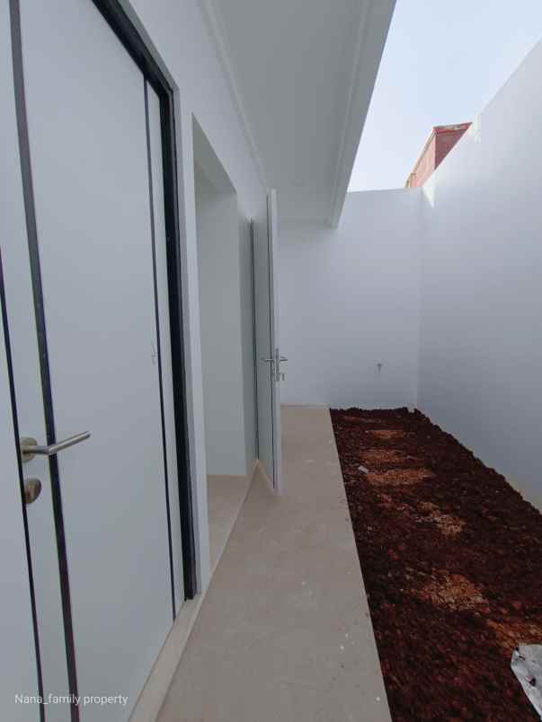 dijual rumah jalan raya jombang ciputat