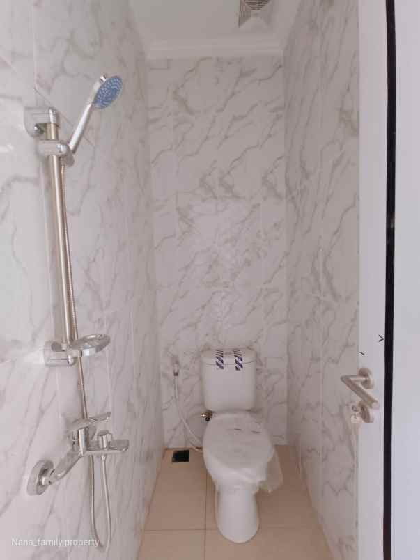 dijual rumah jalan raya jombang ciputat