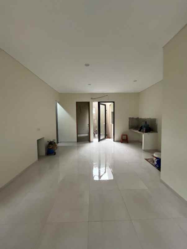 dijual rumah jalan raya pondok cabe dkt