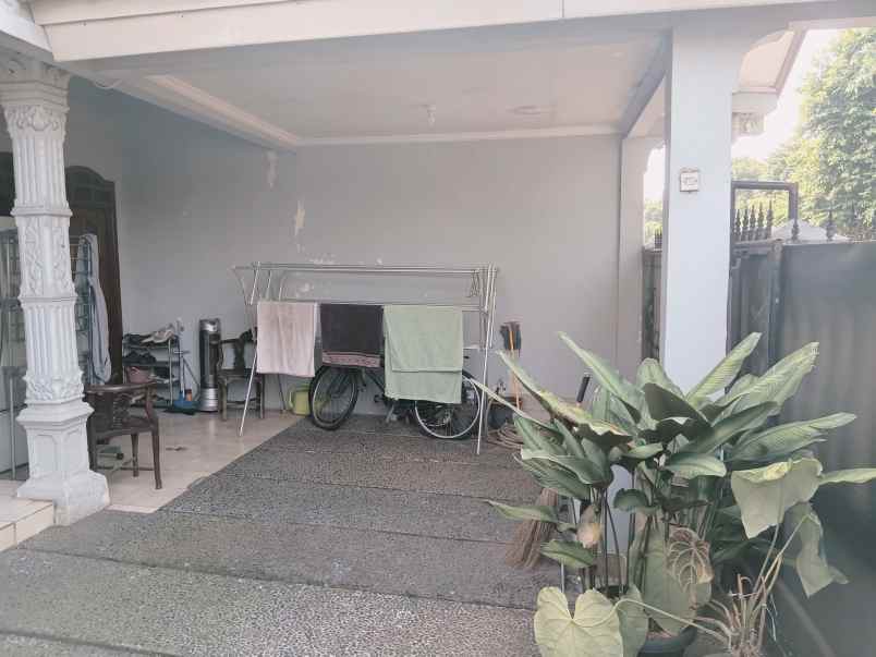 dijual rumah jalan raya proklamasi
