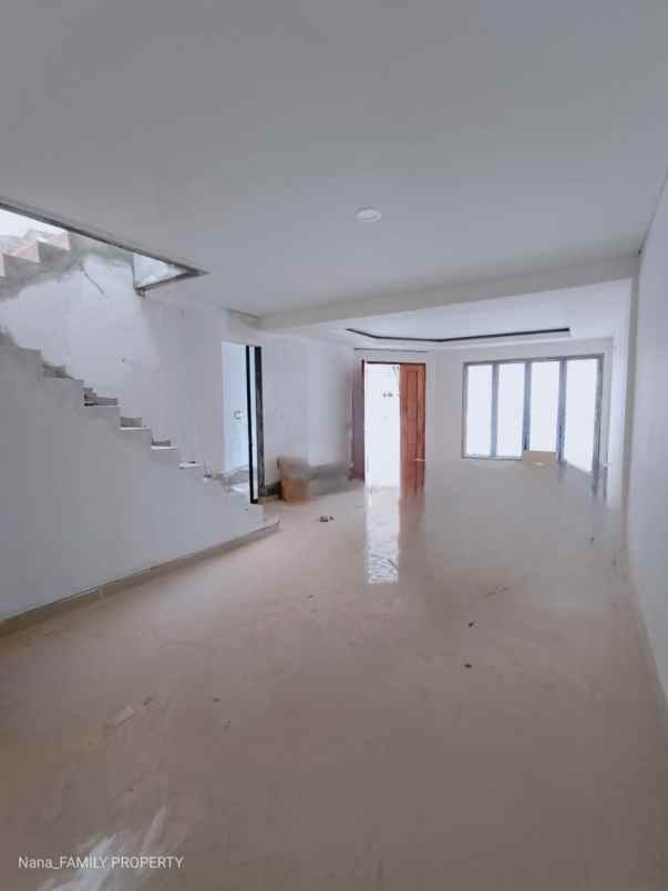 dijual rumah jalan raya rengas pondok