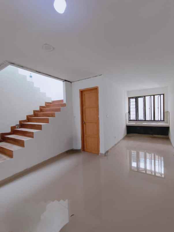 dijual rumah jalan raya rengas pondok