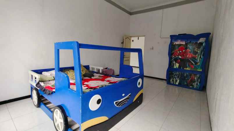 dijual rumah jalan satsui tubun gadang