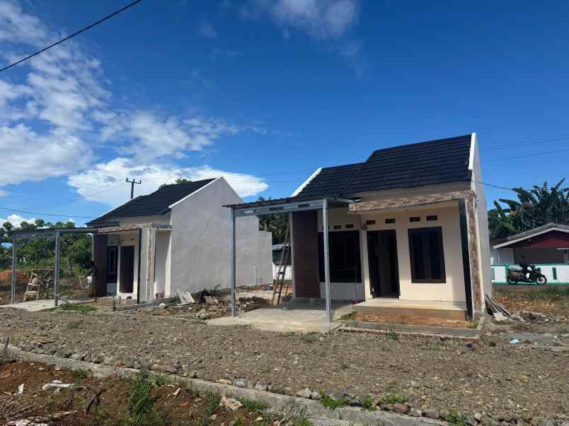 dijual rumah jalan setia negara