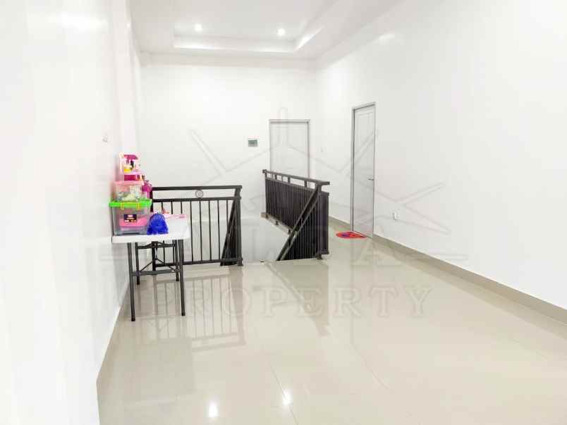 dijual rumah jalan sungai raya dalam