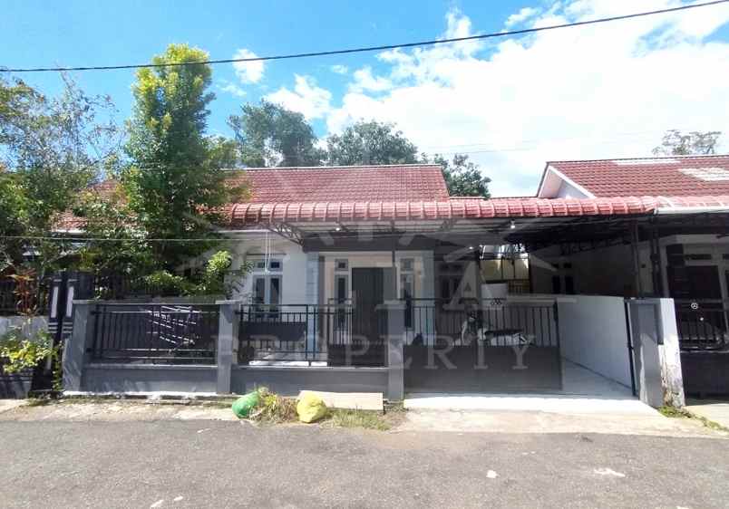 dijual rumah jalan sungai raya dalam