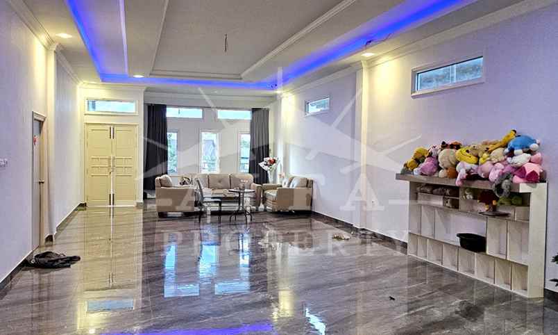 dijual rumah jalan sungai selamat