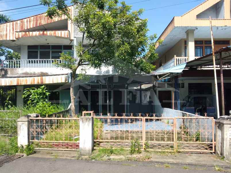 dijual rumah jalan suprapto