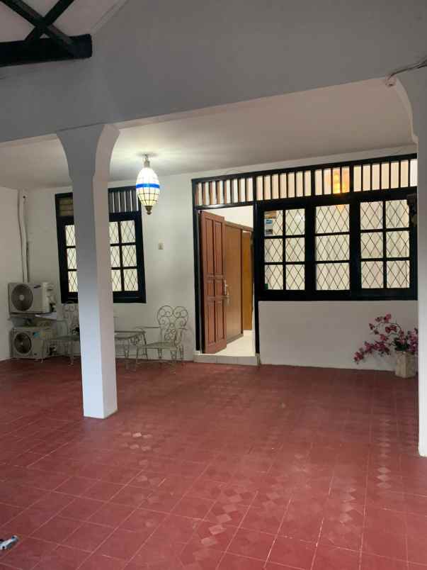 dijual rumah jalan wijaya kusuma 2 no 12