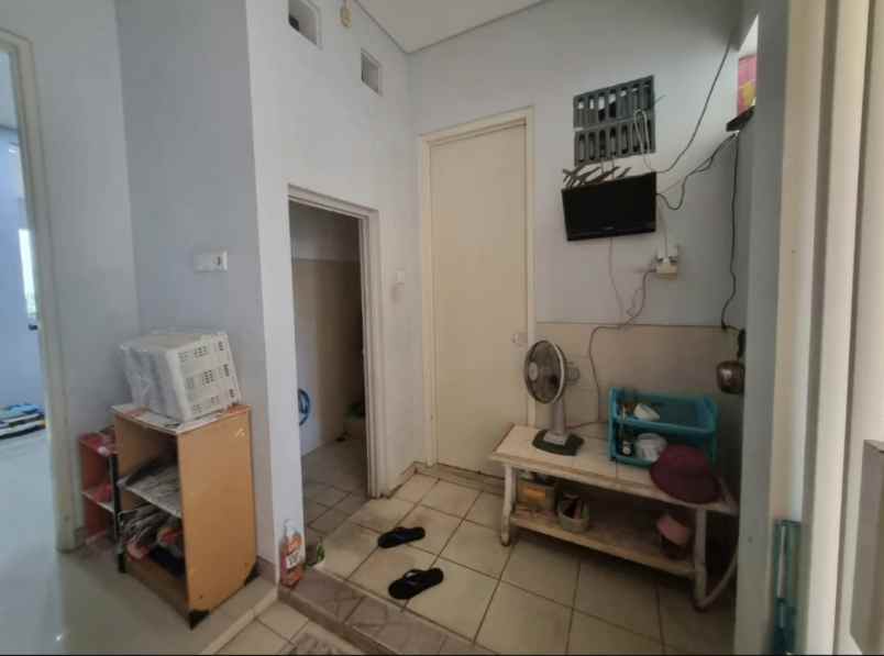 dijual rumah jalan wisata bukit mas