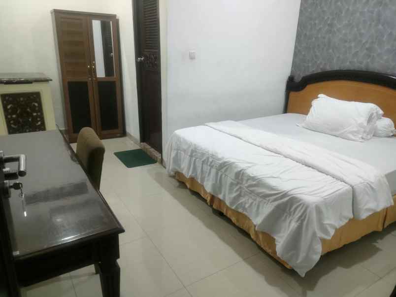 dijual rumah jalan woodland citraland