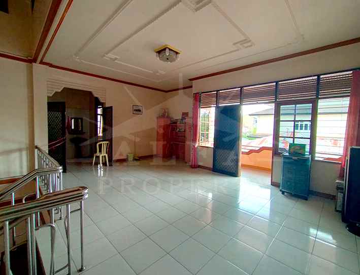 dijual rumah jalan wr supratman