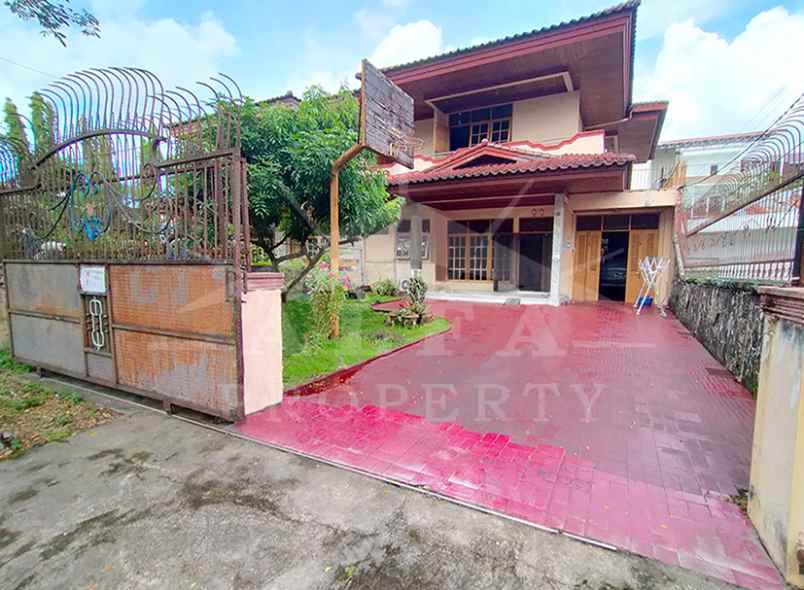 dijual rumah jalan wr supratman