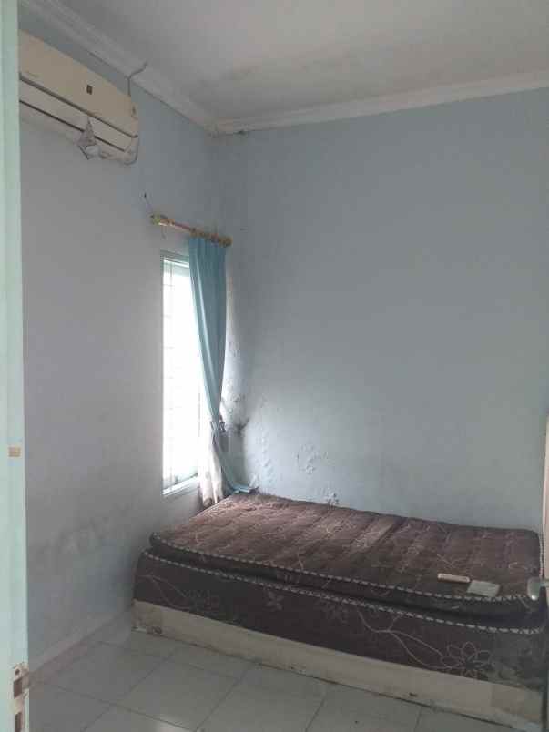 dijual rumah jambangan