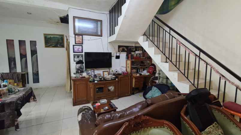 dijual rumah jati padang