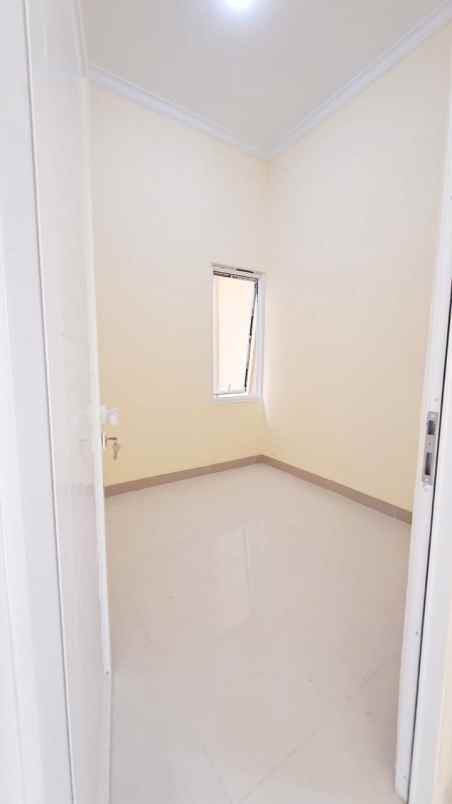 dijual rumah jatimulya depok dekat gdc