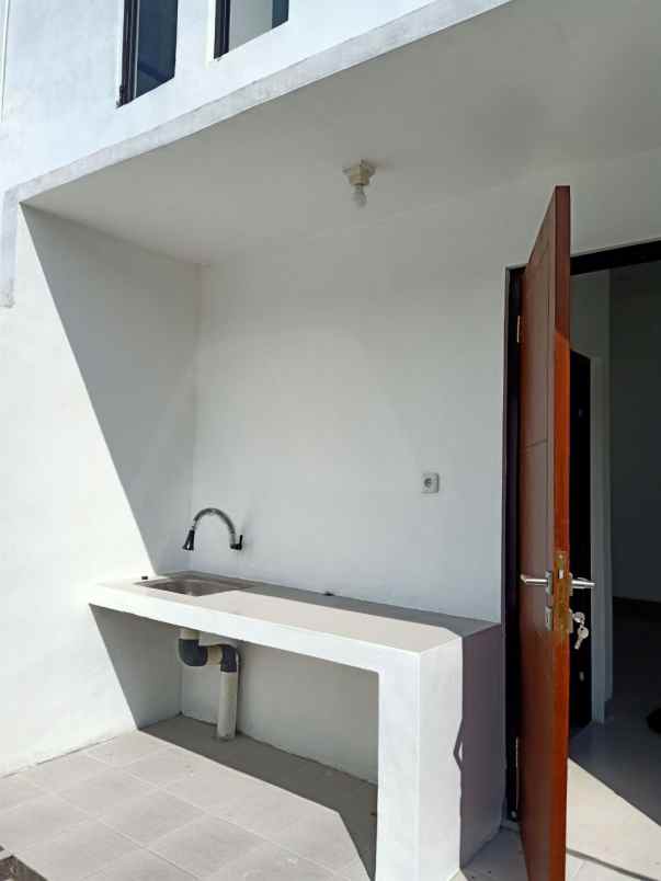 dijual rumah jl bhayangkara bumi