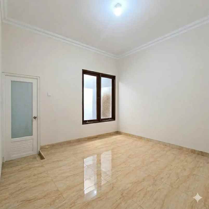 dijual rumah jl ikan rawamangun jakarta