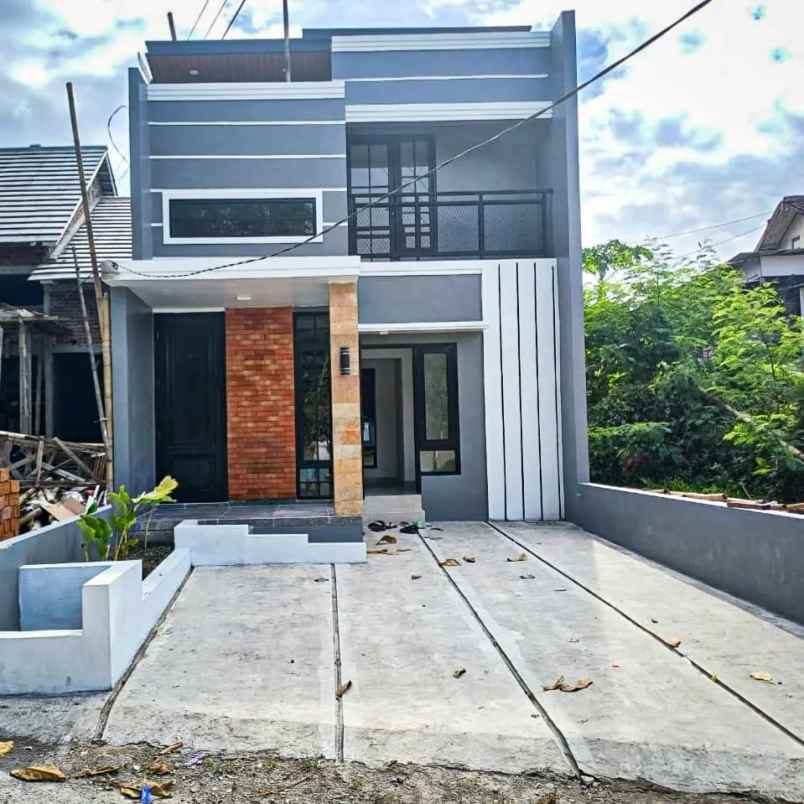 dijual rumah jl imogiri timur