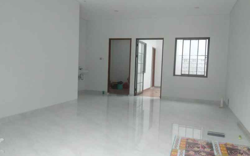 dijual rumah jl kelapa sawit cinere