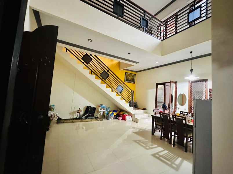 dijual rumah jl kincan raya jatibening