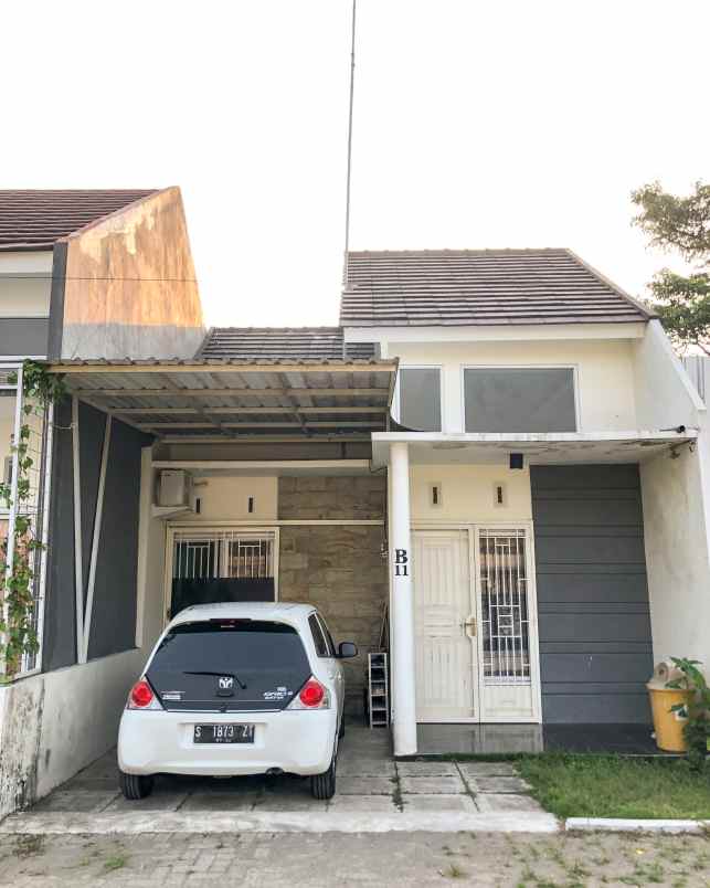 dijual rumah jl mangunkarso no 48 toyoresmi