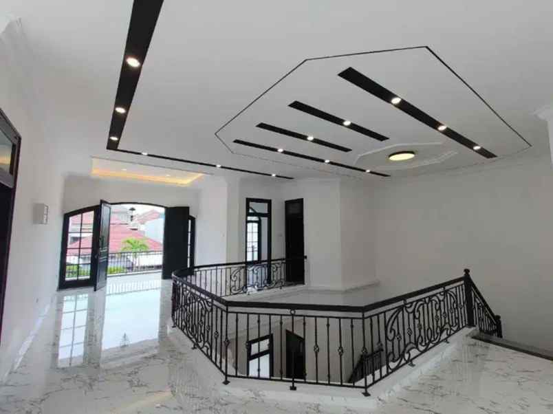 dijual rumah jl manyar kertoadi gebang