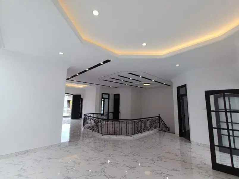 dijual rumah jl manyar kertoadi gebang