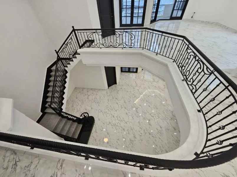 dijual rumah jl manyar kertoadi gebang