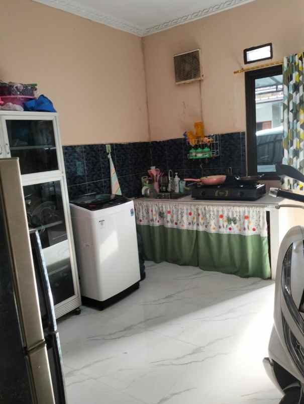dijual rumah jl masjid pancoran mas depok