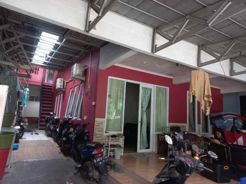 dijual rumah jl menteng pulo 9 no 3