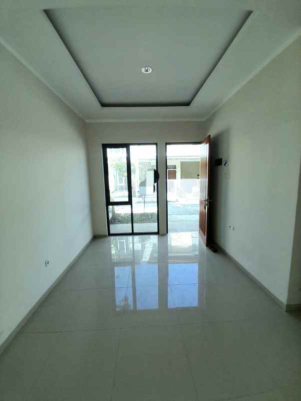 dijual rumah jl merkuri margahayu