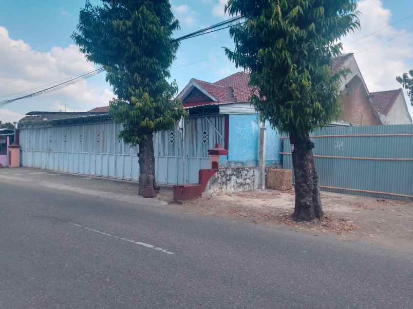 dijual rumah jl perintis kemerdekaan